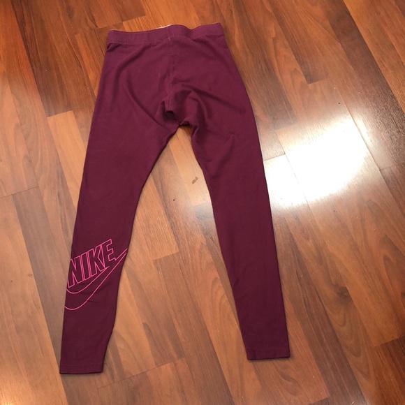 SOLD Nike Leg A See High Waisted Leggings Size Small Burgundy Pink - Picture 4 of 8